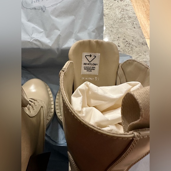 Prada Brushed-leather and Re-Nylon boots, size 39 beige - Picture 4 of 12
